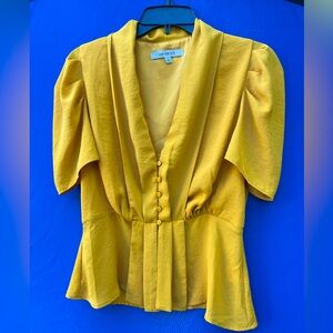 Golden yellow “one one six” Blouse size small ELEGANT
